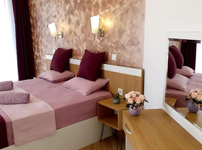 Old Sailor Apartment