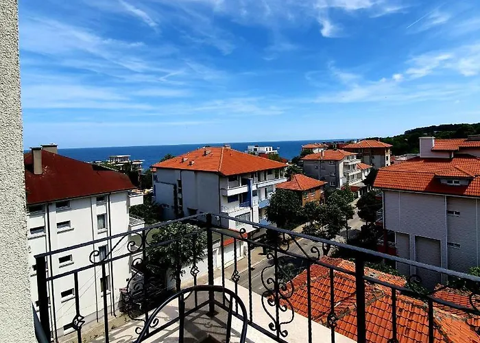 Old Sailor Apartment